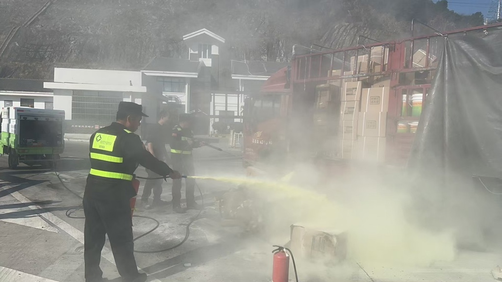 s_e200c691459c1b73.jpg s_e200c691459c1b73.jpg